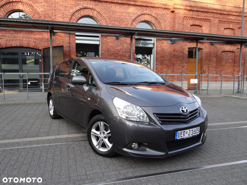 Toyota Verso 1.8 7-Sitzer Comfort - 1