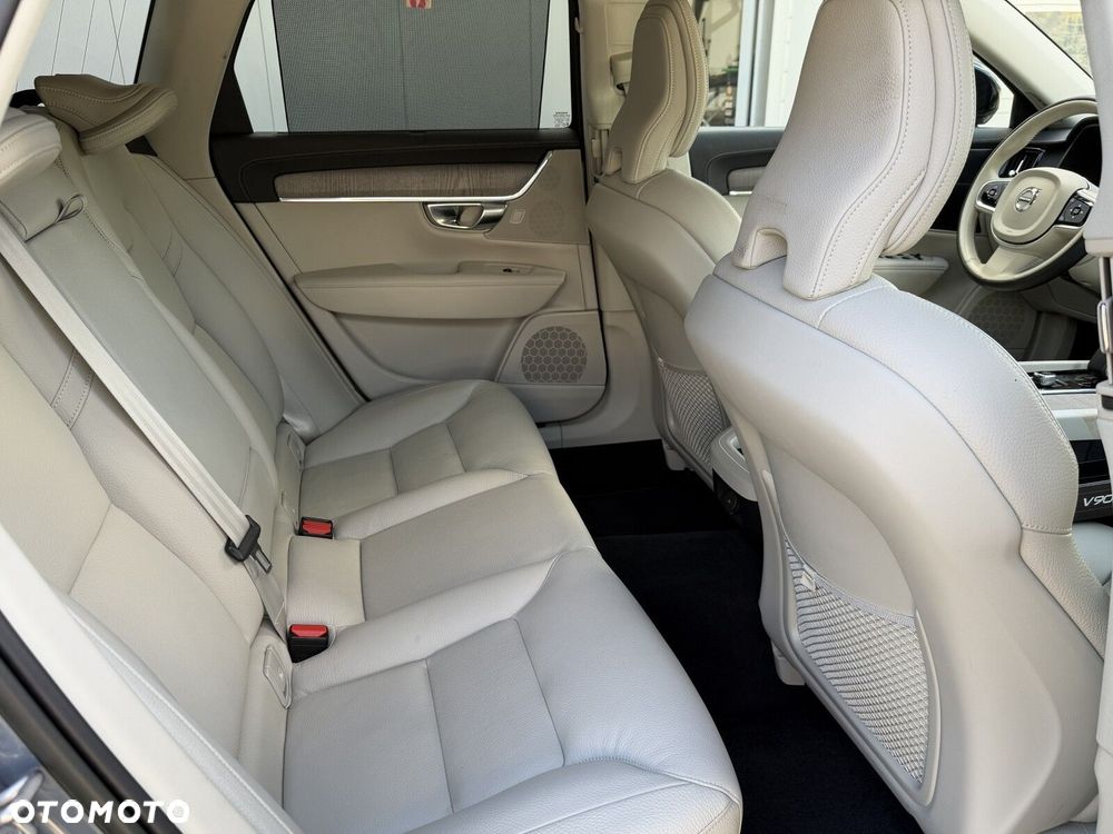 Volvo V90 B4 D Plus Dark - 24