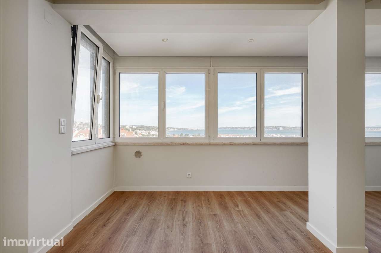 T3 Renovado com Vista Rio Desafogada em Oeiras - Grande imagem: 3/23
