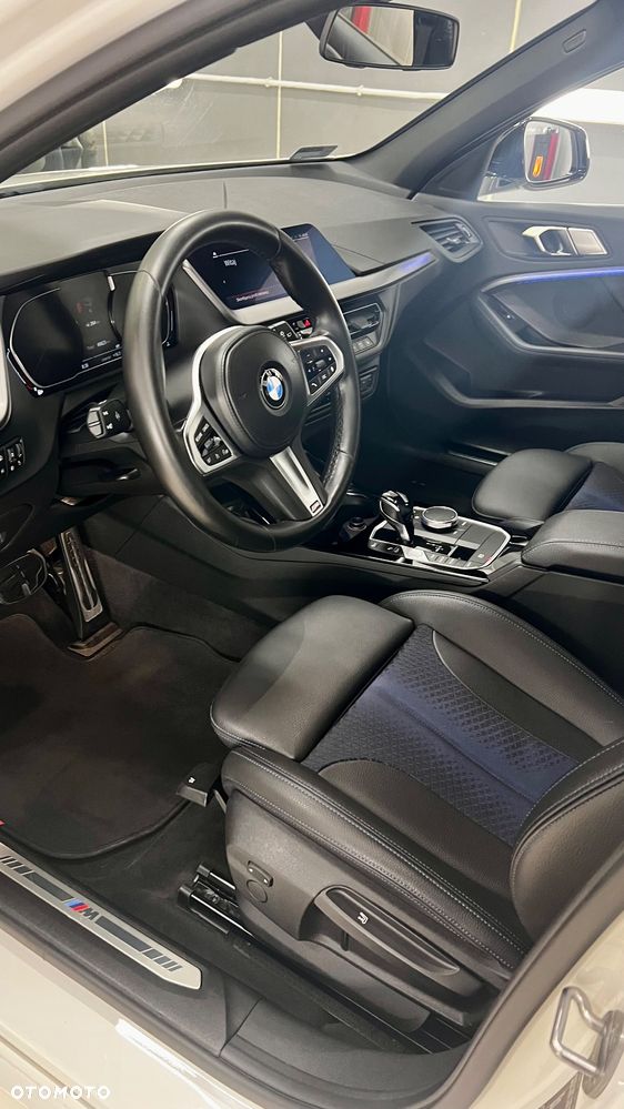 BMW Seria 1 118i M Sport - 22