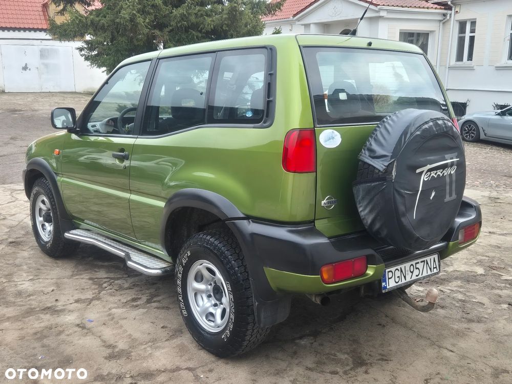 Nissan Terrano - 8
