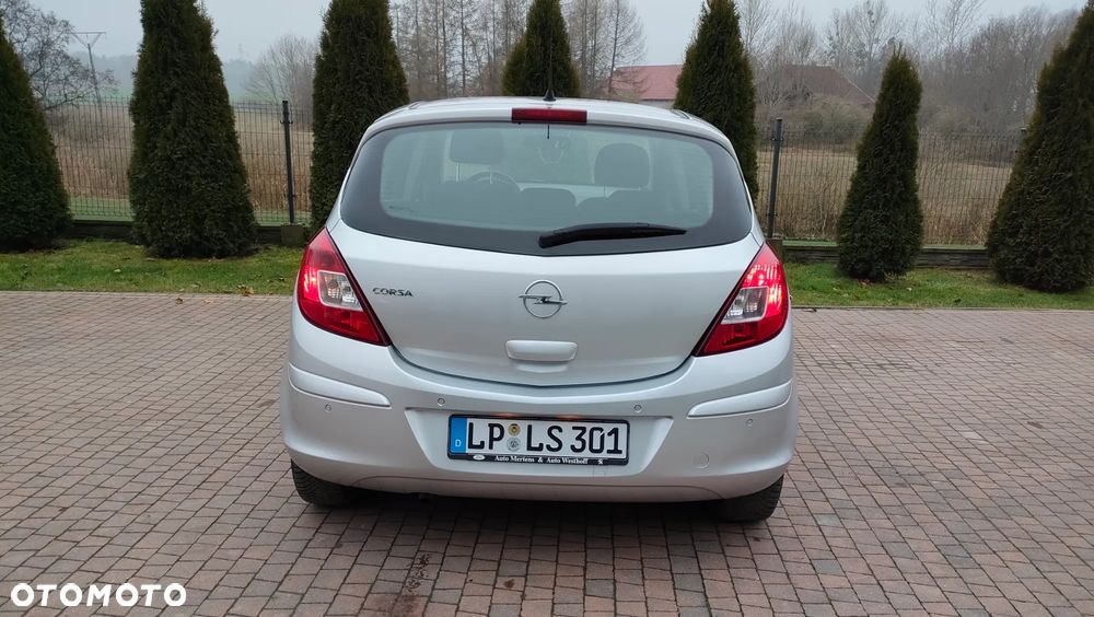 Opel Corsa 1.2 16V Selection 110 Jahre - 11
