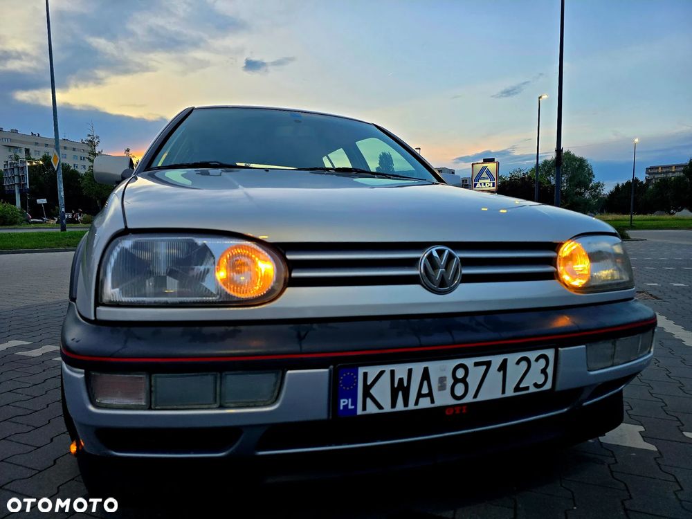 Volkswagen Golf - 19