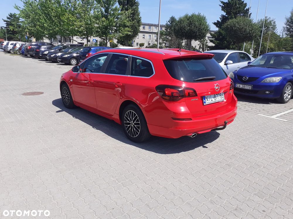 Opel Astra 1.4 Turbo 150 Jahre - 3