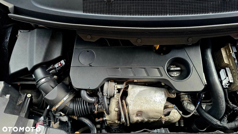 Opel Zafira Tourer 1.6 SIDI Turbo Innovation - 24