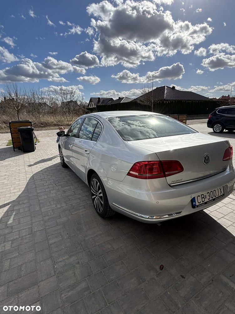 Volkswagen Passat 2.0 TDI Comfortline - 9