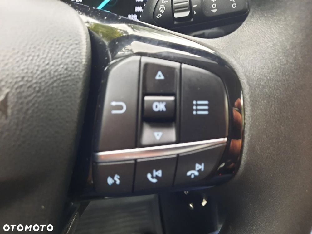 Ford Fiesta 1.0 EcoBoost S&S TITANIUM - 26