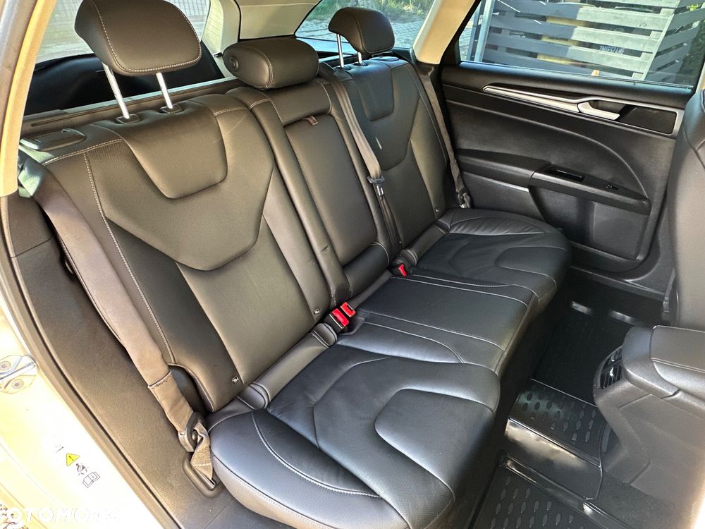Ford Mondeo 2.0 TDCi PowerShift-Aut Allrad Titanium - 39