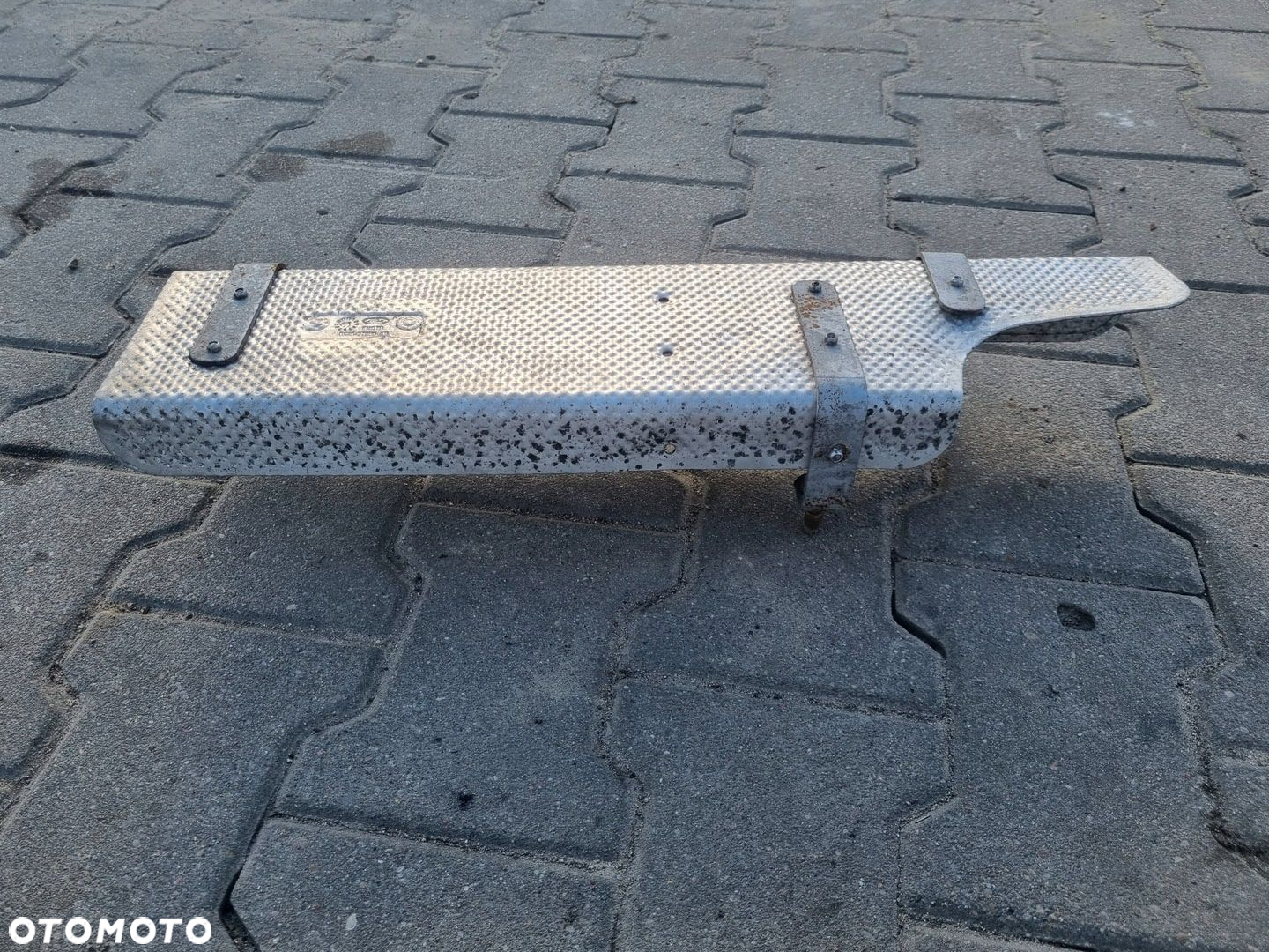 OSŁONA TERMICZNA RURY TŁUMIKA FORD F MAX 500 - 4
