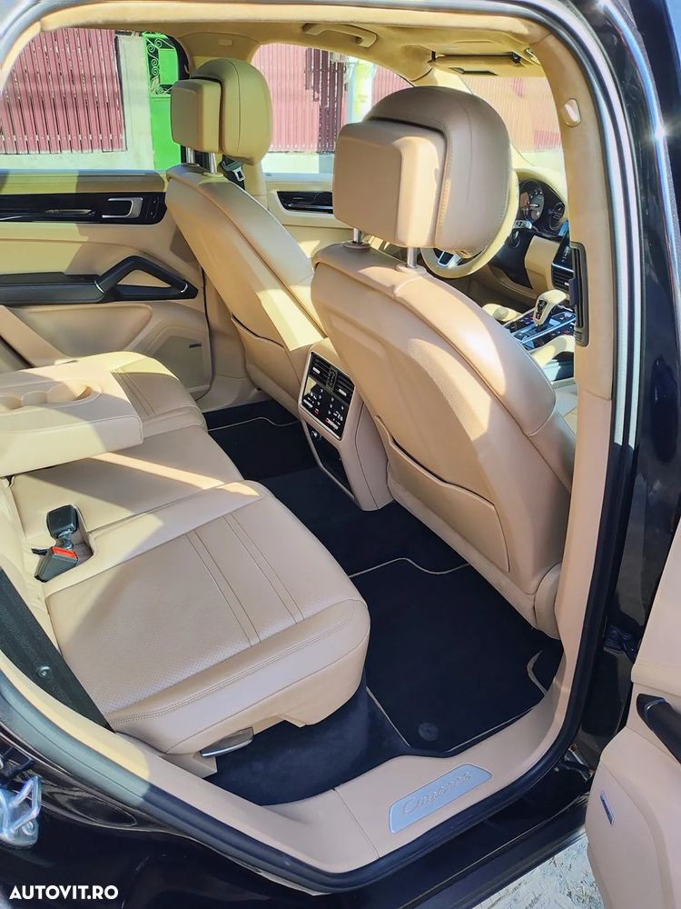 Porsche Cayenne S Tiptronic S Platinum Edition - 12
