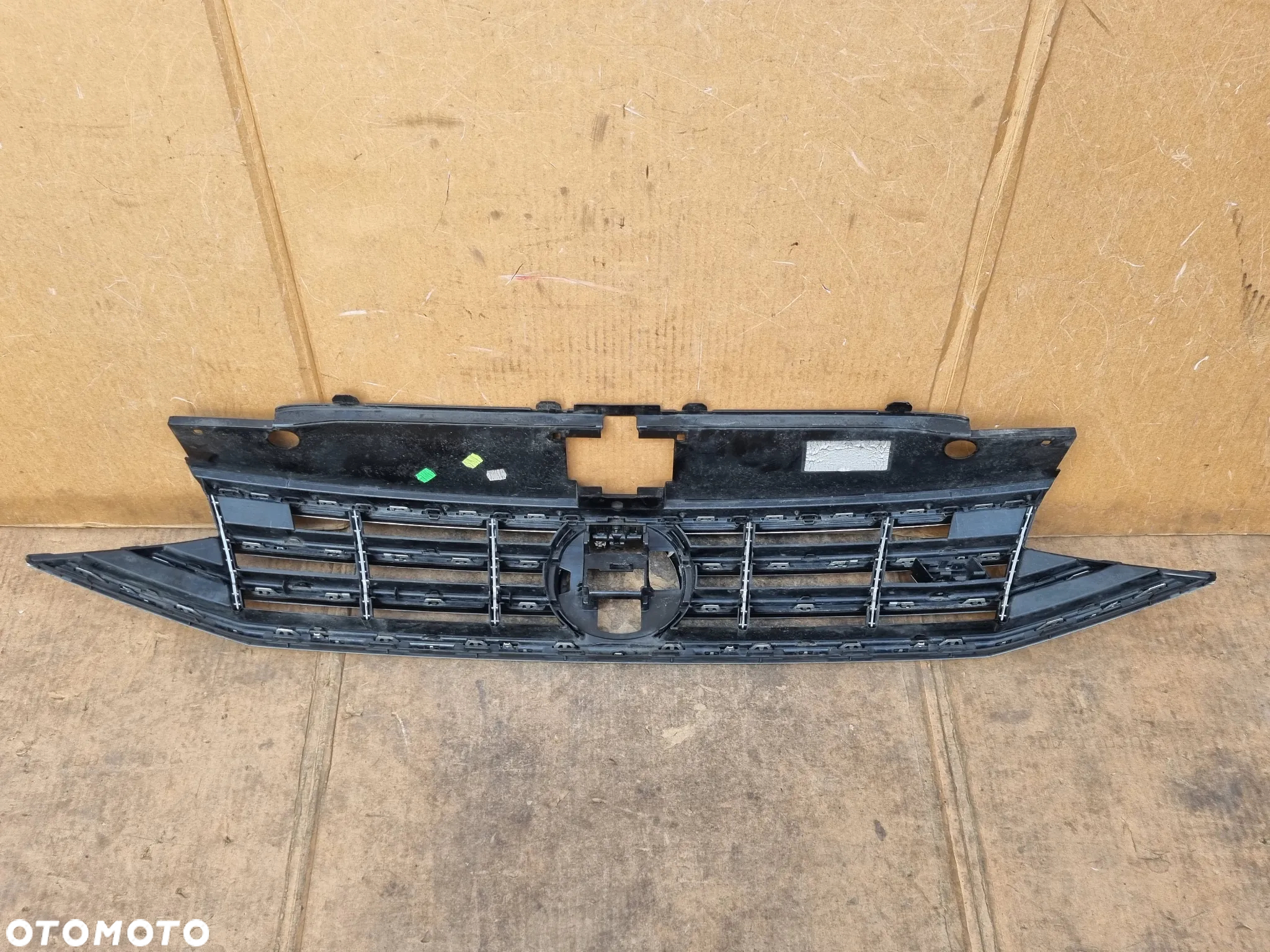 VW PASSAT B8 LIFT R-LINE GRILL ATRAPA - 3