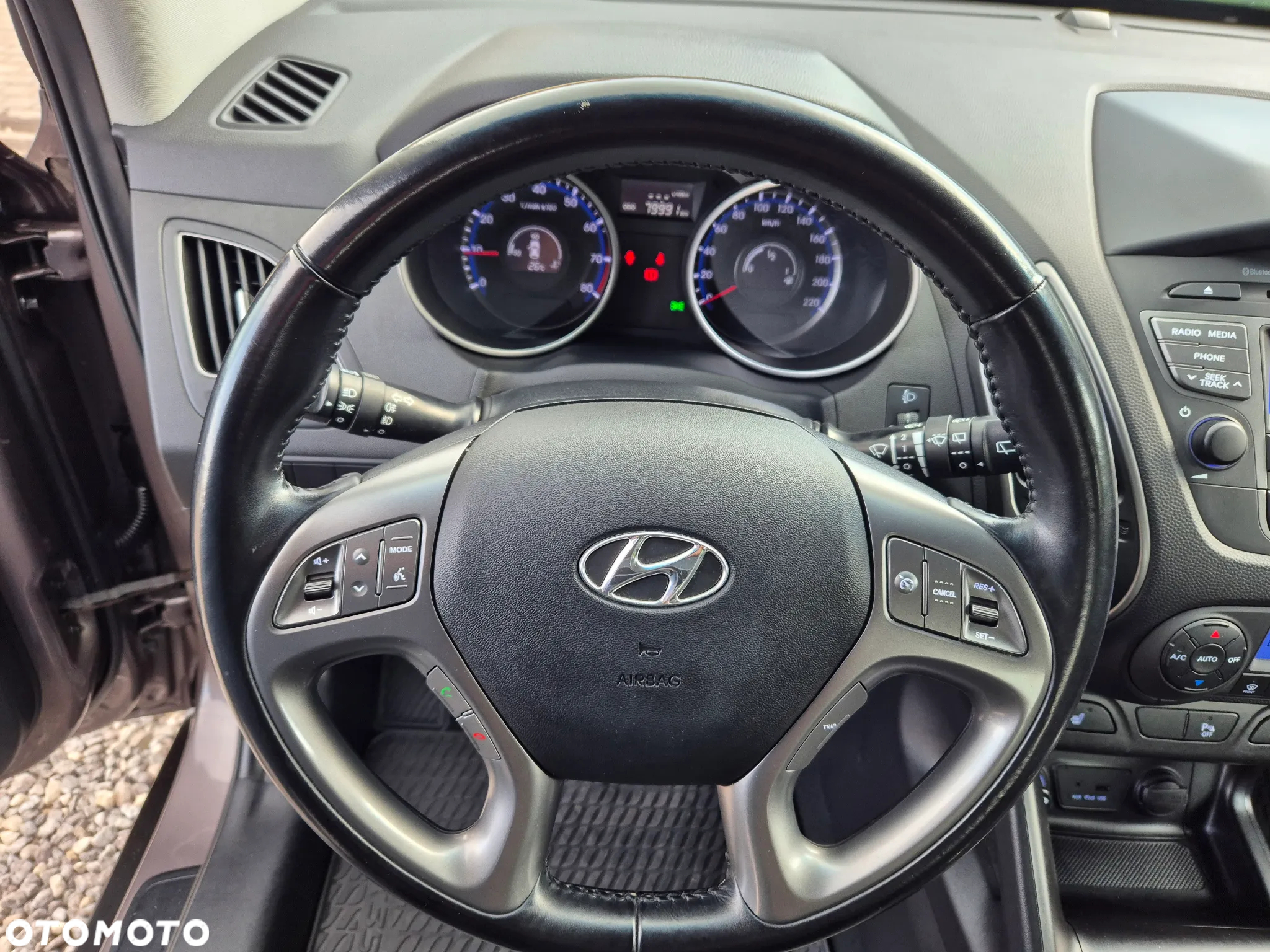 Hyundai ix35 1.6 2WD Fifa World Cup Edition - 27