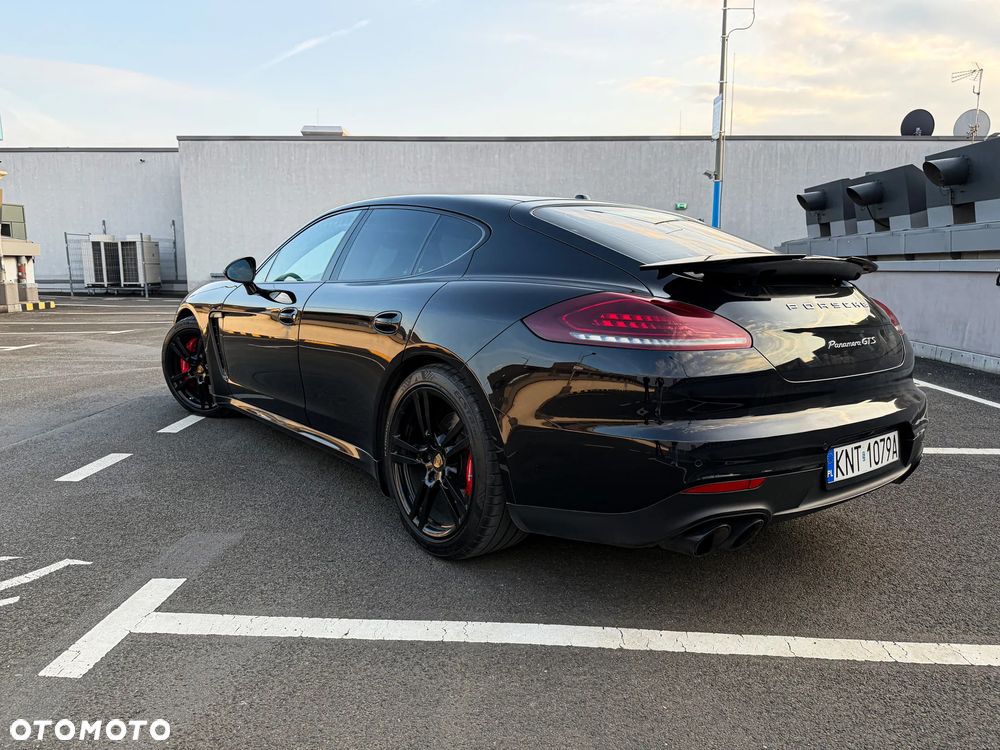Porsche Panamera GTS PDK - 3