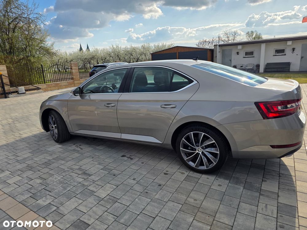 Skoda Superb 2.0 TDI Ambition - 2