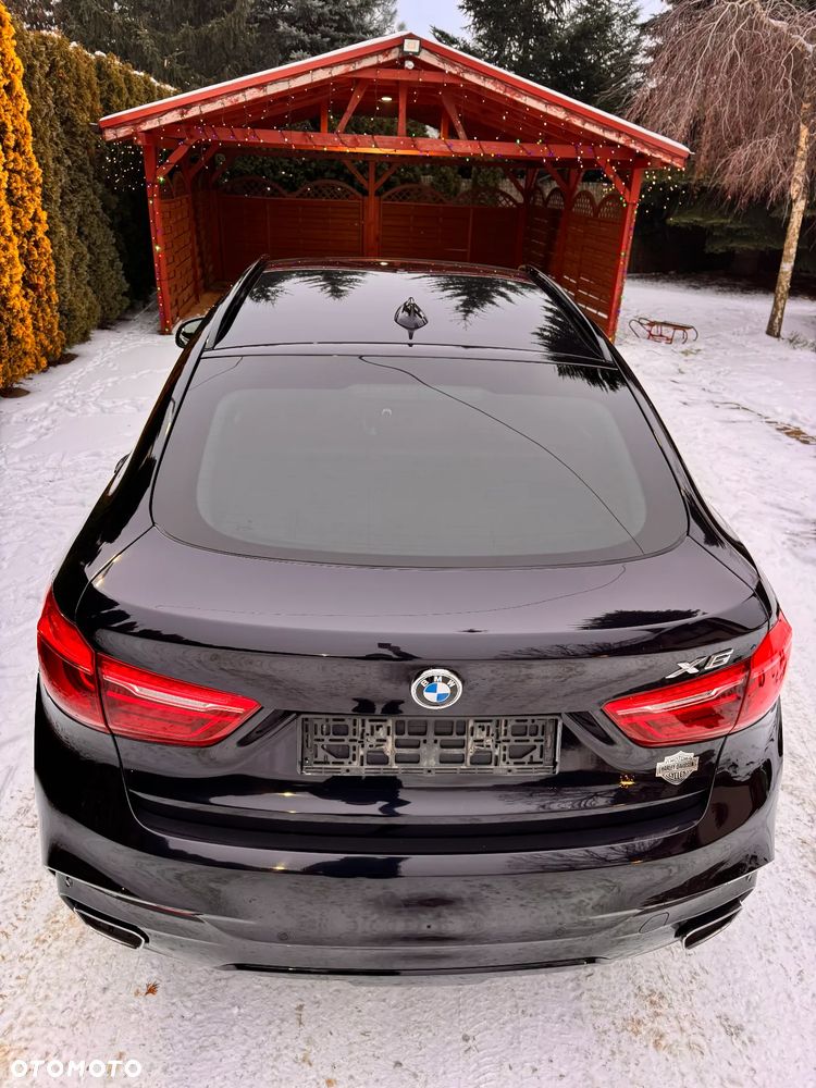 BMW X6 xDrive40d - 11