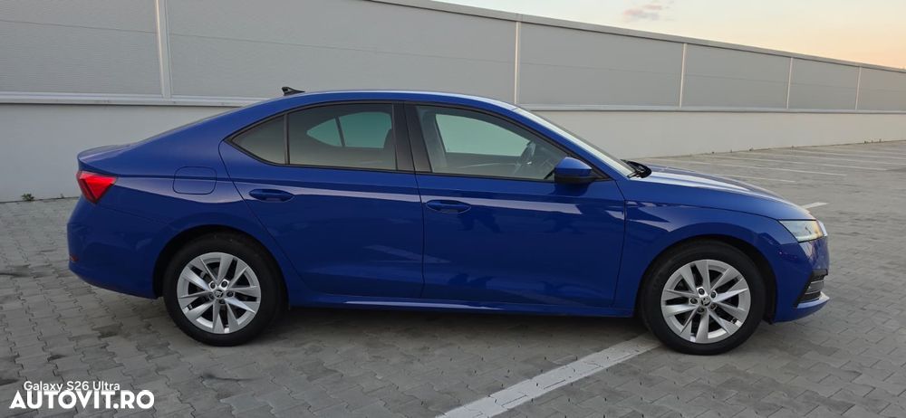 Skoda Octavia 2.0 TDI DSG Style - 11