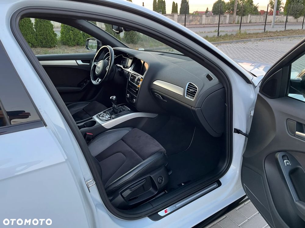Audi A4 Avant 2.0 TDI DPF clean diesel S line Sportpaket - 17