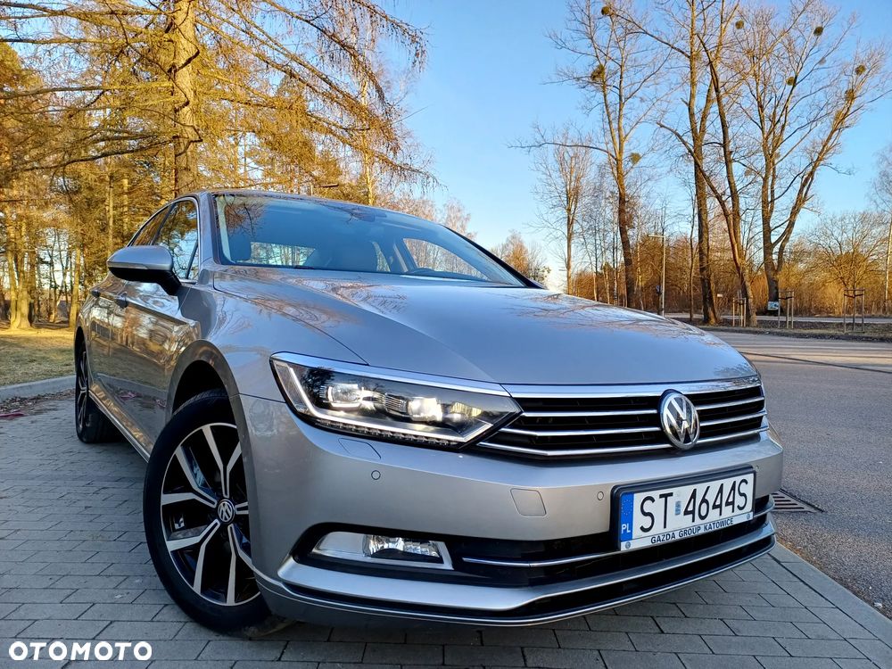 Volkswagen Passat 1.8 TSI BMT Comfortline - 1