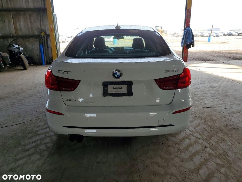 BMW 3GT 330i GPF xDrive Sport Line - 6