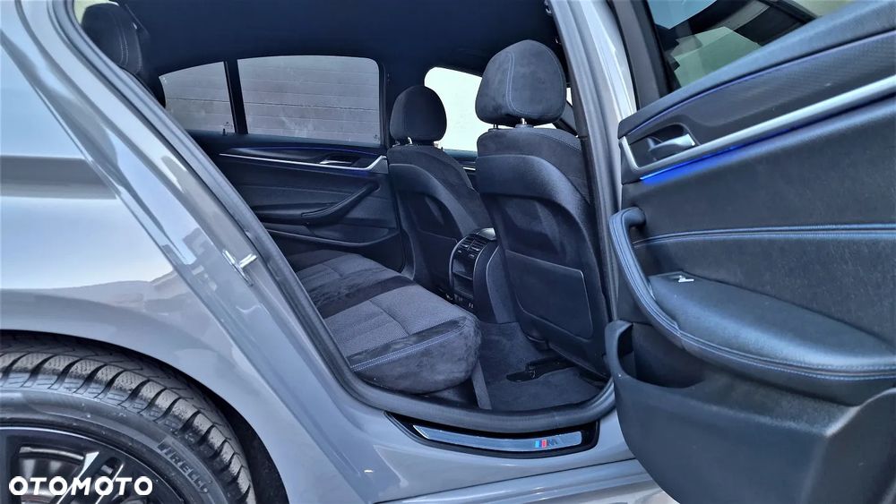 BMW Seria 5 520d xDrive M Sport sport - 11