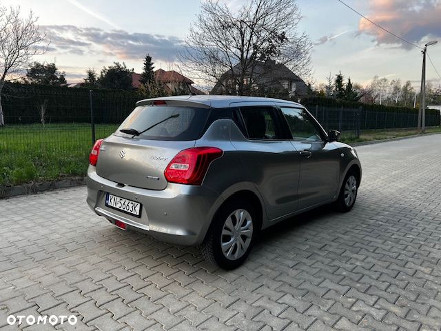 Suzuki Swift 1.2 Dualjet SHVS Premium Plus - 5