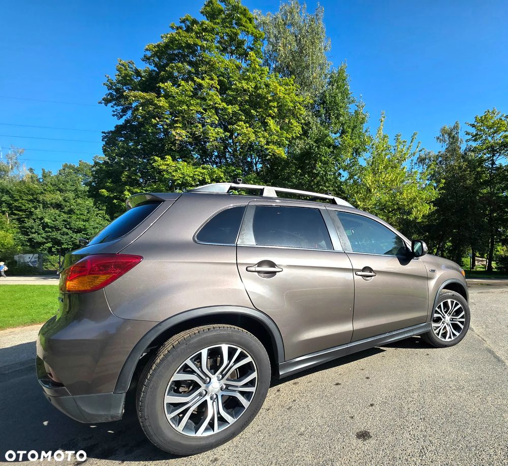 Mitsubishi ASX - 4