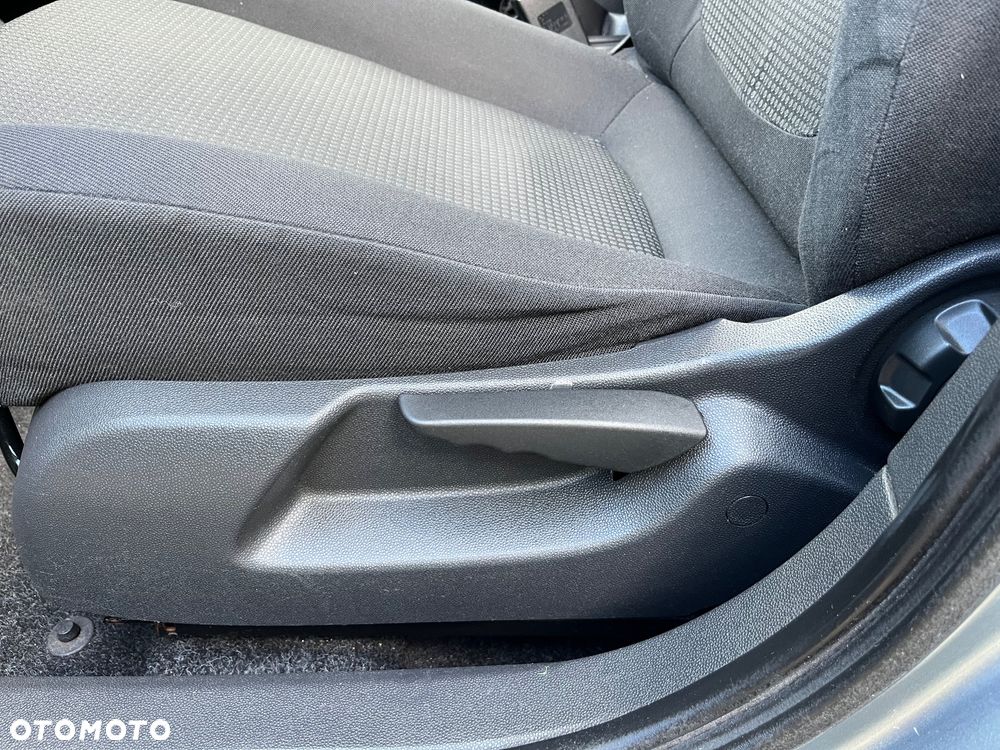 Opel Corsa - 16