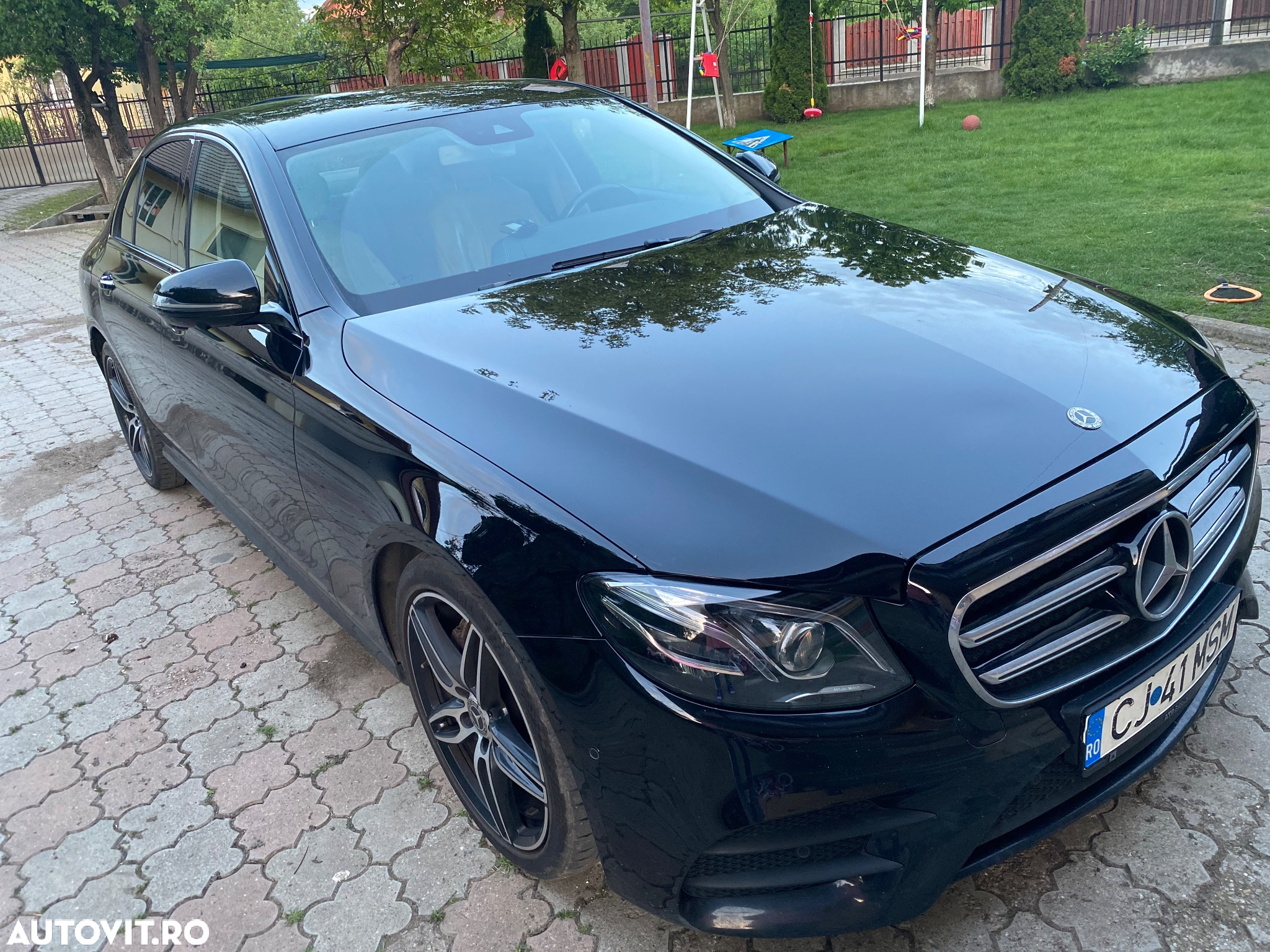 Mercedes-Benz E 220 d 4MATIC Aut. - 2