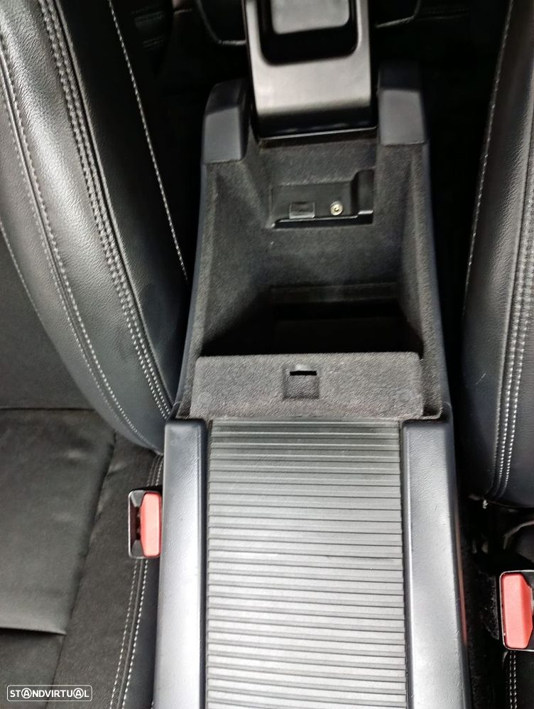 Volvo V60 2.0 D2 R-Design Momentum - 23