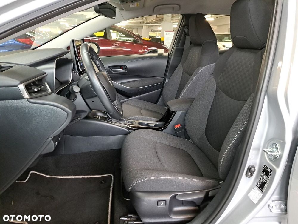 Toyota Corolla 1.8 Hybrid Comfort - 12