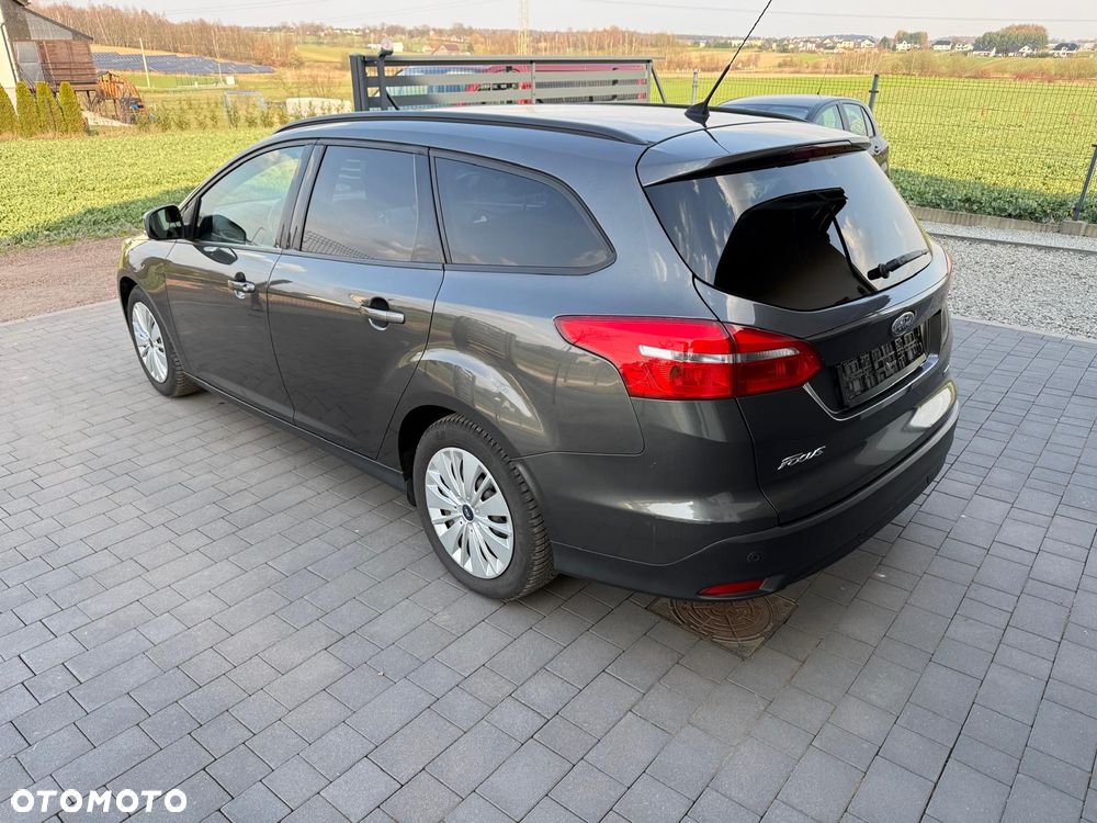 Ford Focus - 5