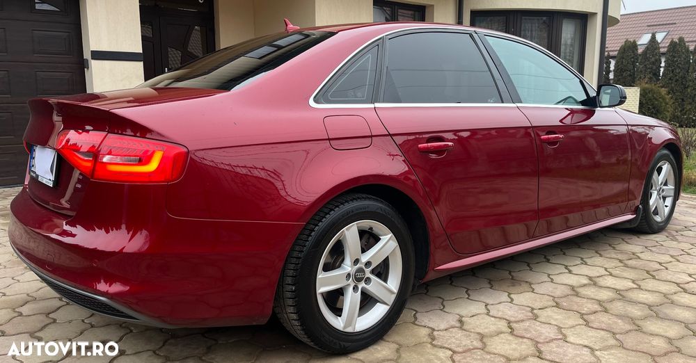 Audi A4 Avant 2.0 TDI DPF clean diesel multitronic S line Sportpaket - 4