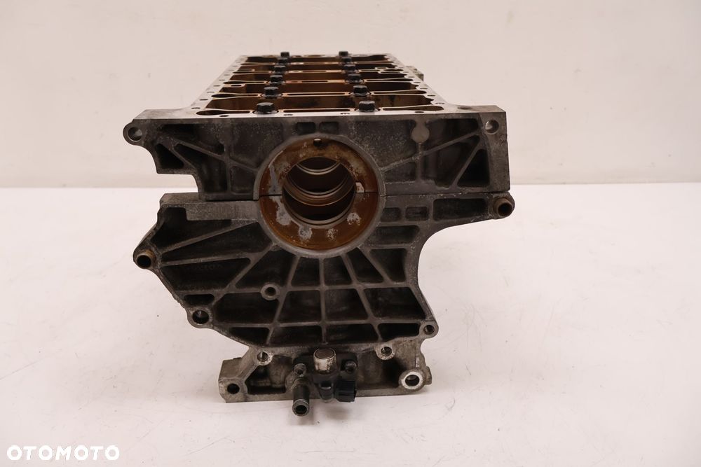 VOLVO V70 2.5T BLOK SILNIKA B5254T2 - 5
