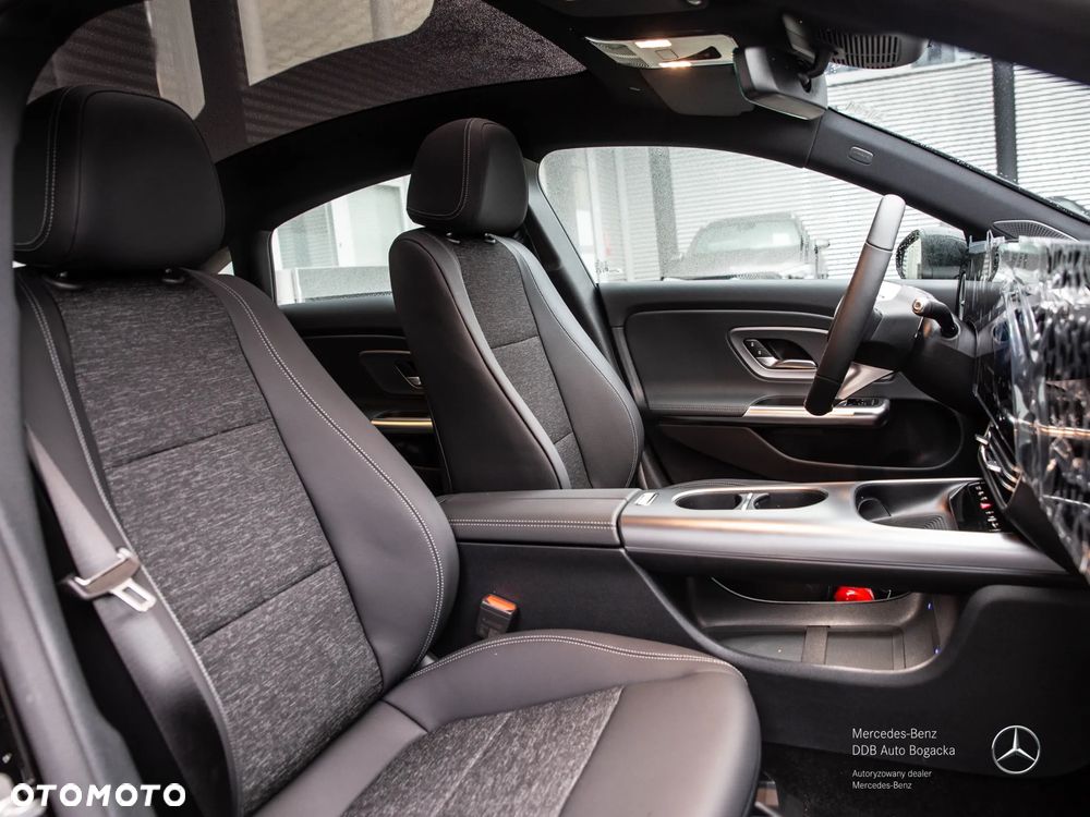 Mercedes-Benz CLA 220 mHEV 4-Matic 8G-DCT - 6