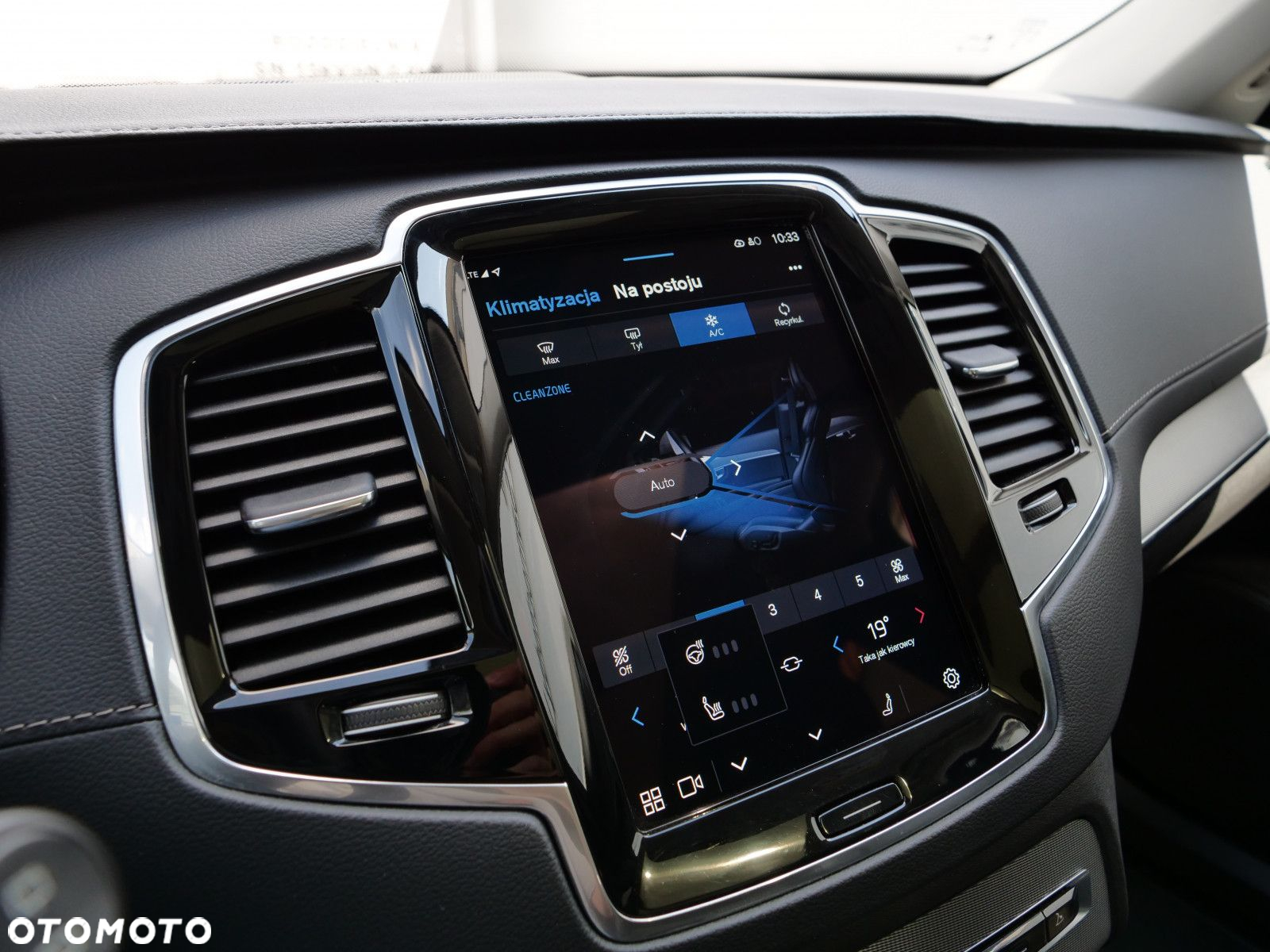 Volvo XC 90 - 25