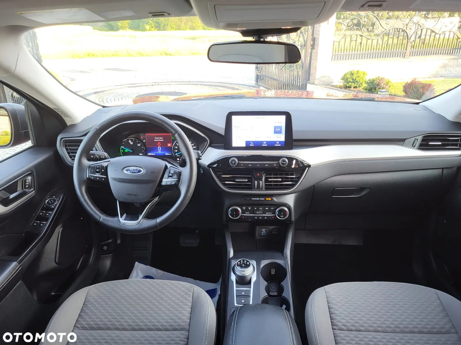 Ford Kuga - 10