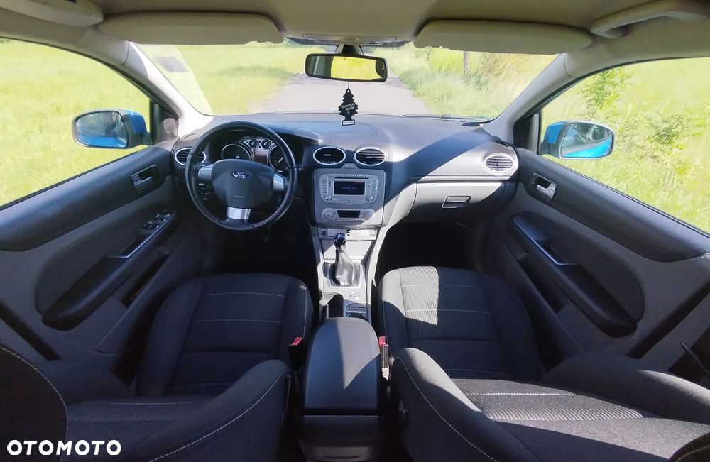 Ford Focus 1.6 16V Style+ - 13