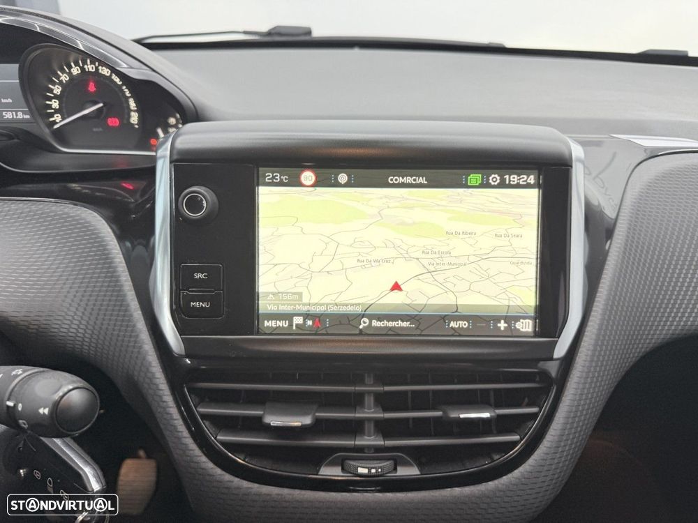 Peugeot 208 1.2 PureTech Allure - 28