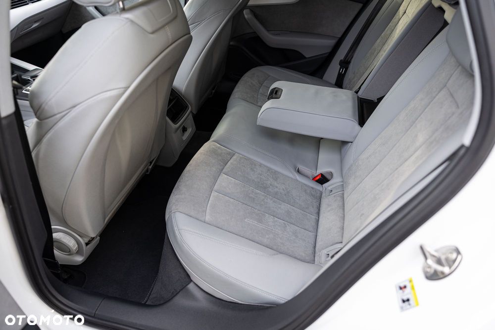Audi A4 Avant 40 TDI S tronic S line - 22