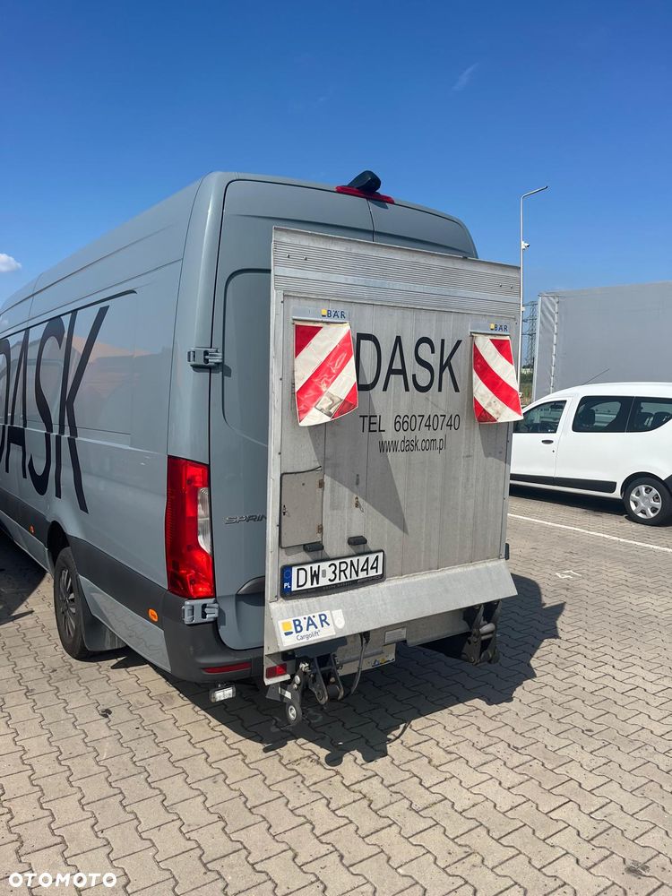Mercedes-Benz SPRINTER - 11