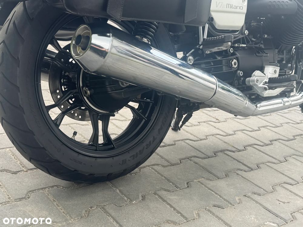 Moto Guzzi V7 - 21