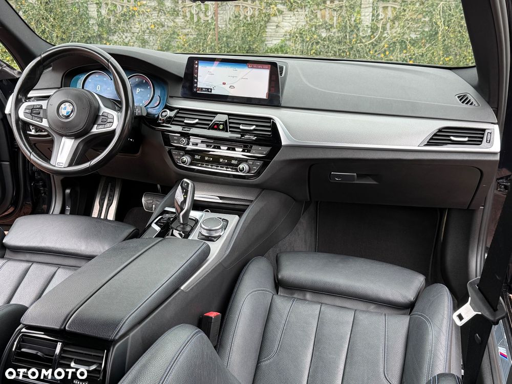 BMW Seria 5 520d M Sport Edition - 33
