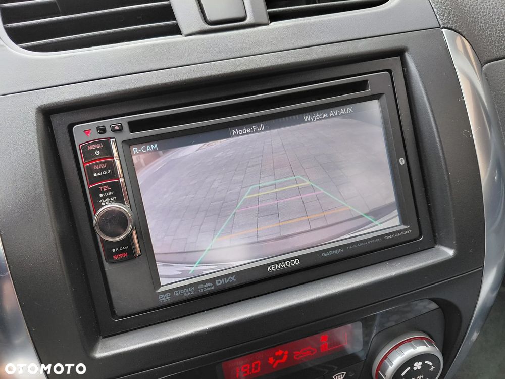 Suzuki SX4 1.6 Premium - 11
