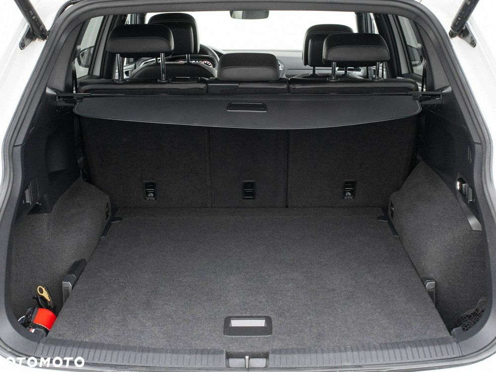 Volkswagen Tiguan Allspace 2.0 TSI 4Mot R-Line DSG - 29