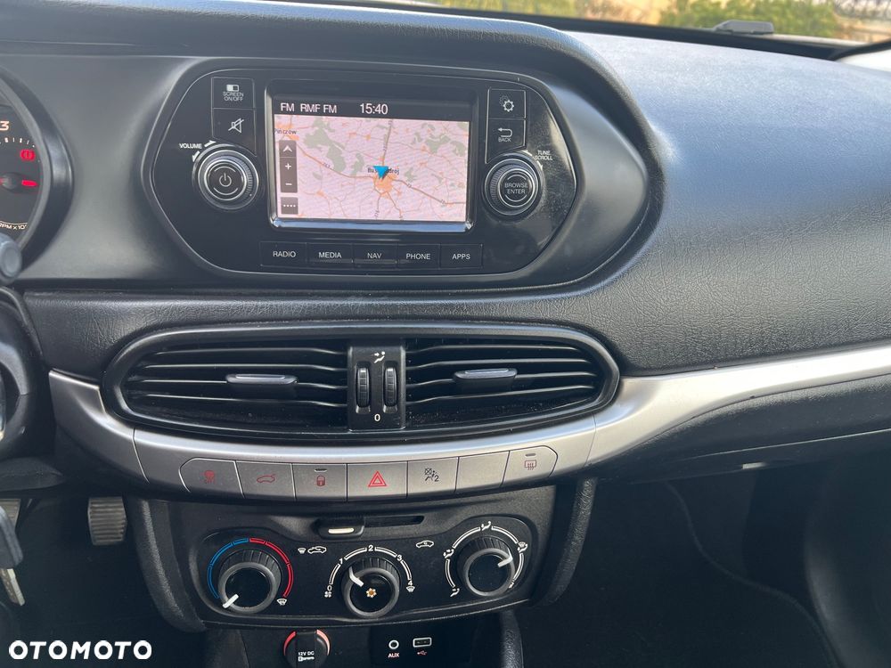 Fiat Tipo 1.4 16V Easy - 12