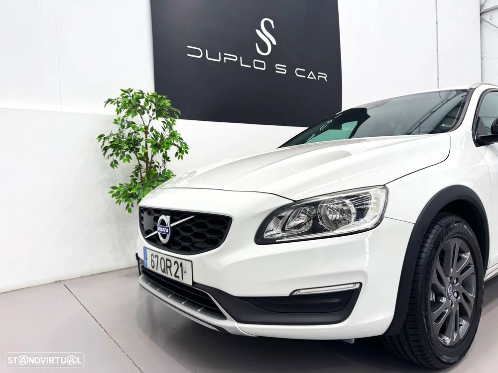 Volvo V60 2.0 D4 Momentum - 3