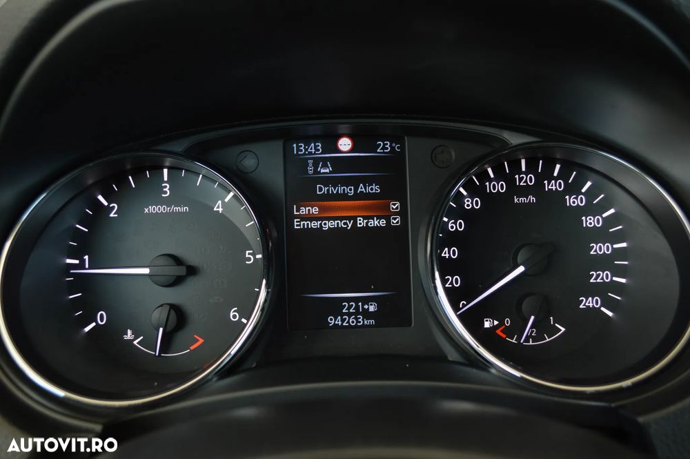 Nissan Qashqai 1.6 DCI DPF Start/Stop tekna - 20