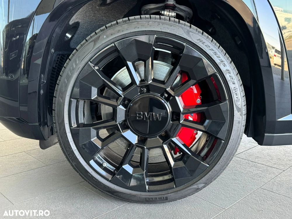 BMW XM - 7