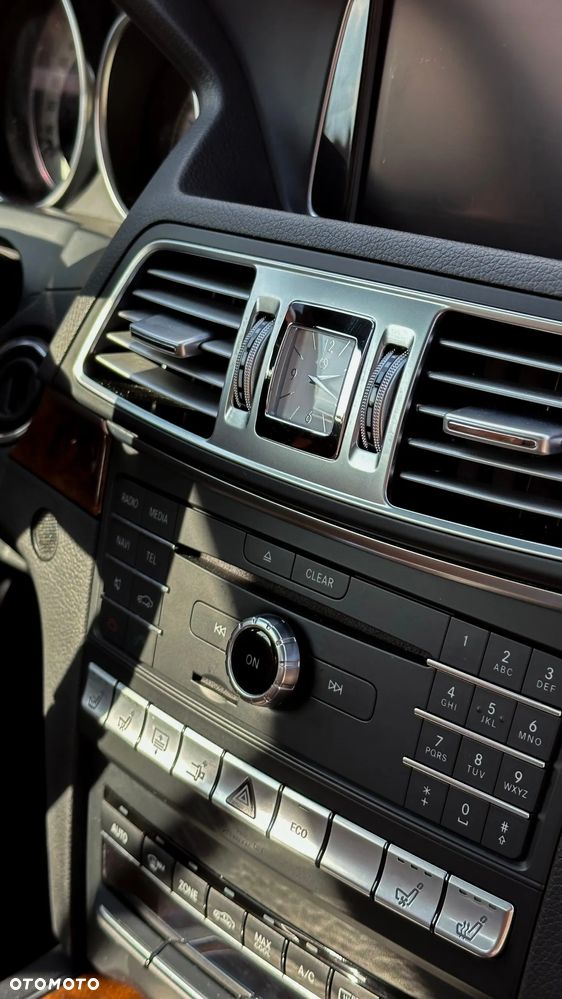 Mercedes-Benz Klasa E 400 - 21