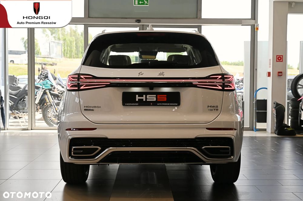 Hongqi HS5 2.0T Executive AWD - 22